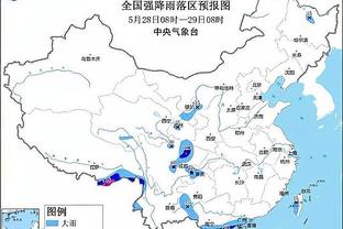 16岁180cm打控卫的朱正训练中双手轻松勉扣 随后尝试大风车失败